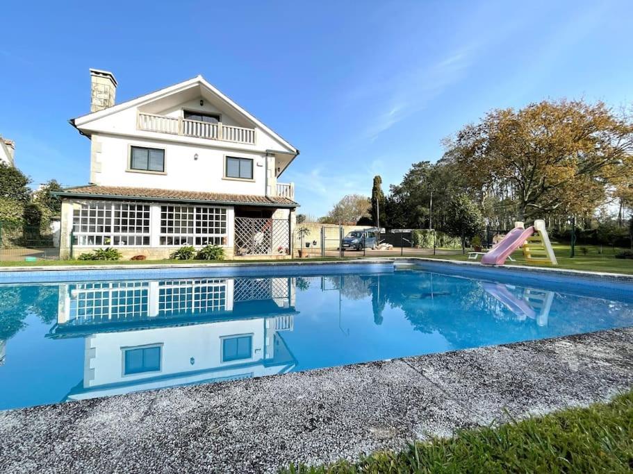 Amplia Casa Familiar Villa ปอนเตเบดรา ภายนอก รูปภาพ